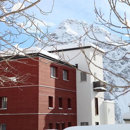 Chamanna Bed & Breakfast Ароза Екстер'єр фото